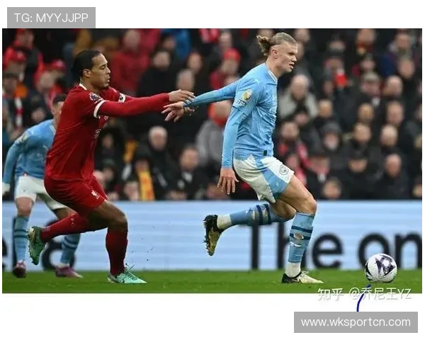 伊萨克无球跑位与持球推进解析：为何被称为“最像边锋的中锋”