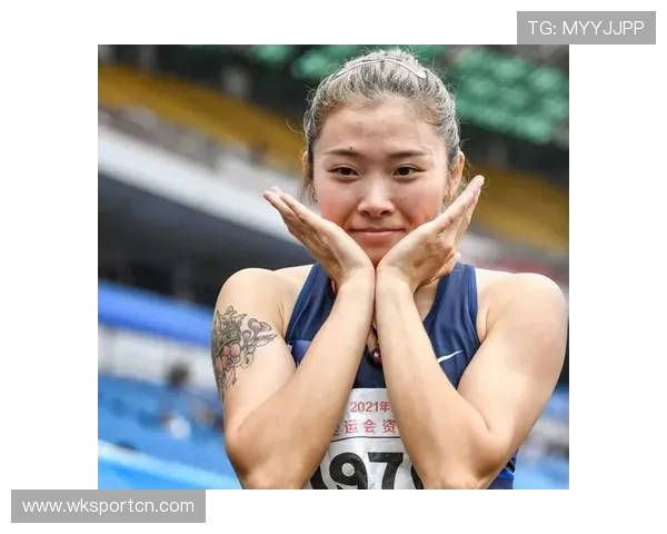 吴艳妮赛前涂指甲油还戴耳钉，这姐是来走红毯的吧？