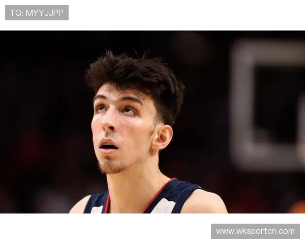 切特·霍姆格伦挡拆制造错位，提升内线得分效率显著