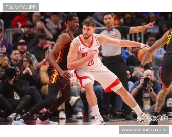 申京相比上季挡拆组织效率提升，低位单打更具威胁