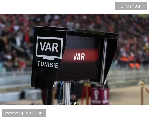 VAR规则：介入条件、可复核判罚与裁判终裁权