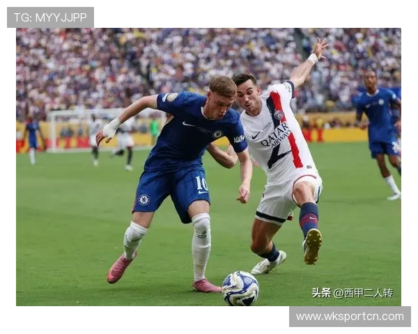 切尔西主帅执教稳定性受质疑，球队近期表现波动影响联赛走势