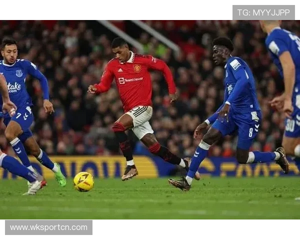 无球跑动与反击冲击：加纳乔的最大优势