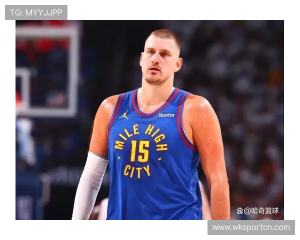 约基奇季后赛高效挡拆制造优势，拉开球队进攻空间